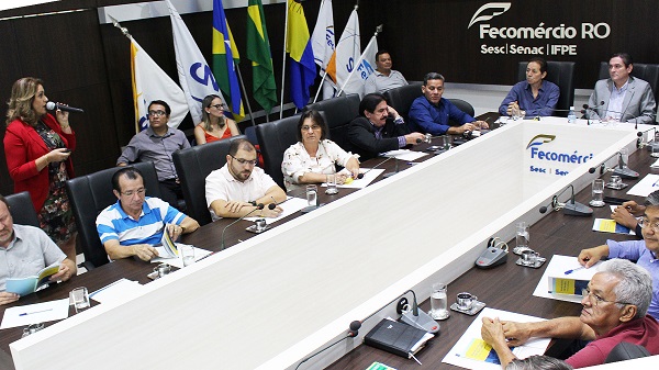 PALESTRAS: CNC realiza treinamento com conselheiros e diretores da Fecomércio