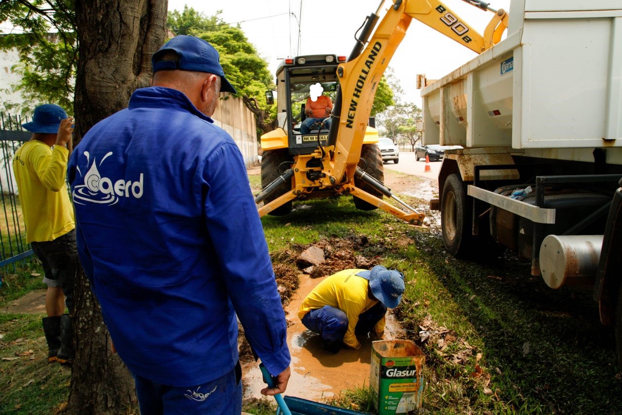 ABUSO: Caerd e Agero querem reajustar tarifa de água em 70% em 2023