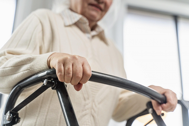 FRATURAS: Cerca de 40% dos idosos acima de 80 anos sofrem quedas anualmente