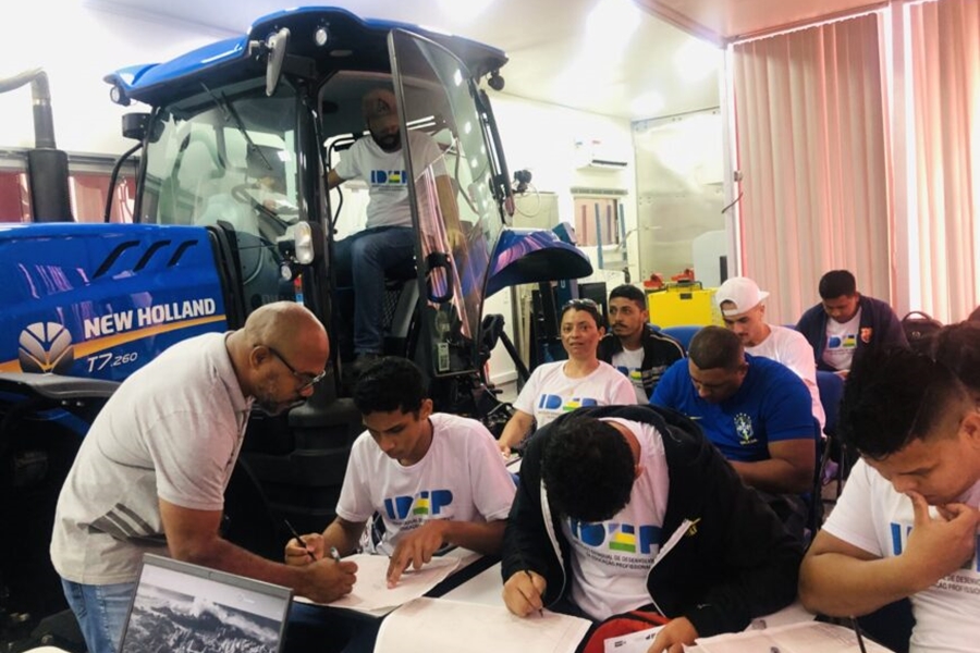 LEBRINHA: Deputada anuncia cursos gratuitos de mecânica de motores e máquinas agrícolas