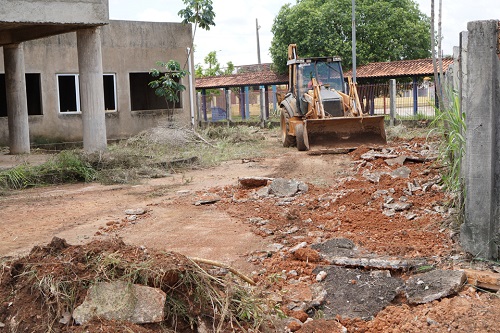 COLÉGIO PADRÃO: Obras de complexo esportivo e da vila olímpica seguem a todo vapor