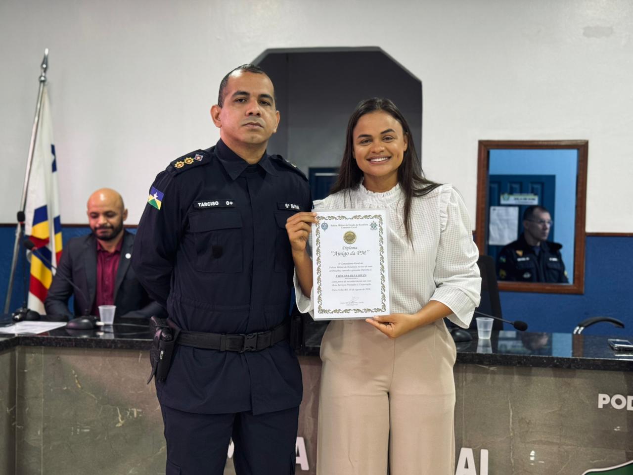 TAISSA SOUSA: Deputada recebe diploma de Amiga do Batalhão da Polícia Militar