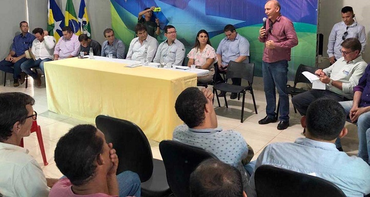 RODOVIAS: Governador confirma a Ezequiel Neiva compromisso de concluir asfaltamentos