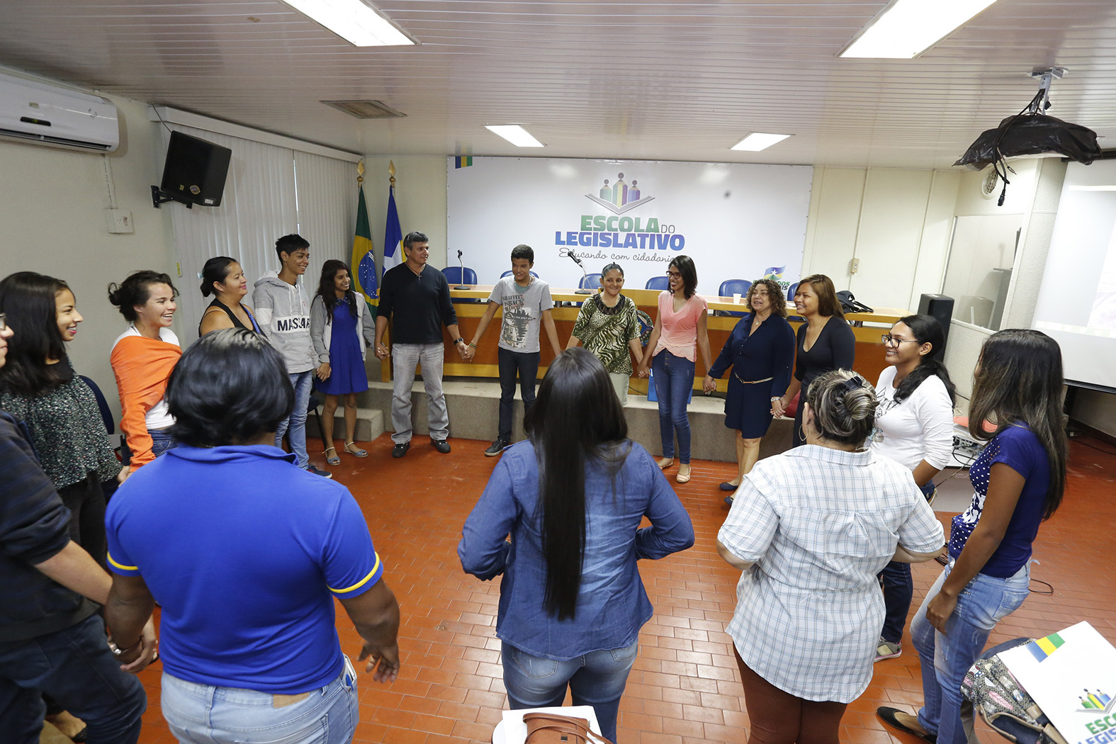 INSCRIÇÕES: Escola do Legislativo oferece 440 vagas em oito cursos