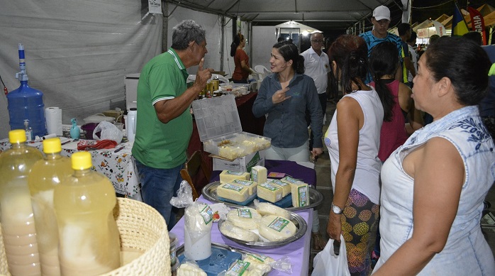 VENDAS: Agroindústrias e artesanato se destacam na ExpoVarejo de Rondônia