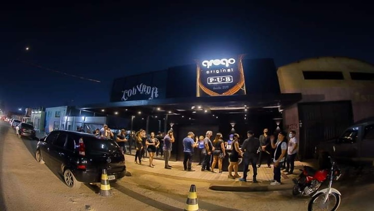 LANÇAMENTO: Camarote open chopp com rodízio de petiscos e rock ao vivo no Pub Grego