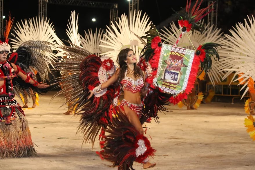 CULTURA: Lenha na Fogueira, por Zékatraca