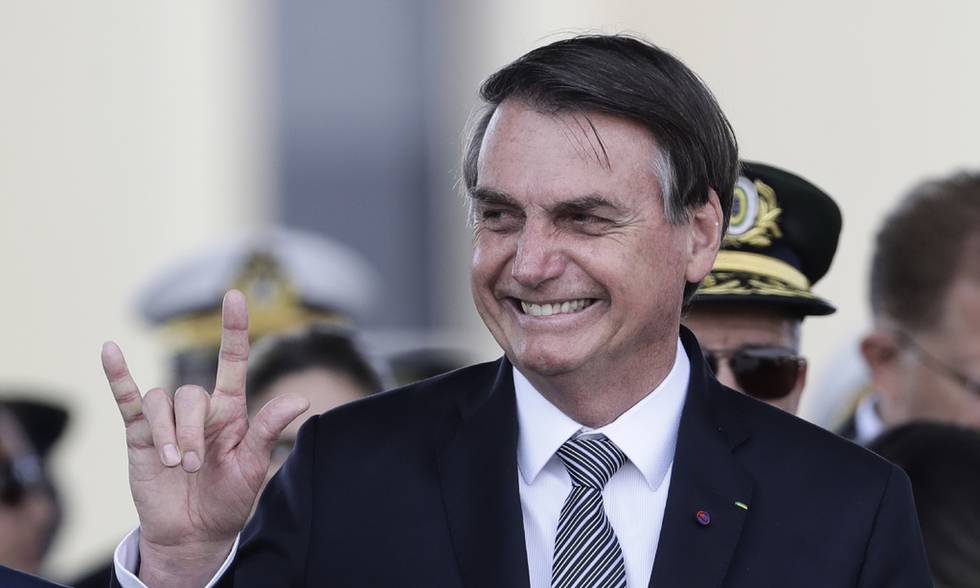 EMPREGADOS: Presidente Bolsonaro oferece cargo de consolação a demitidos