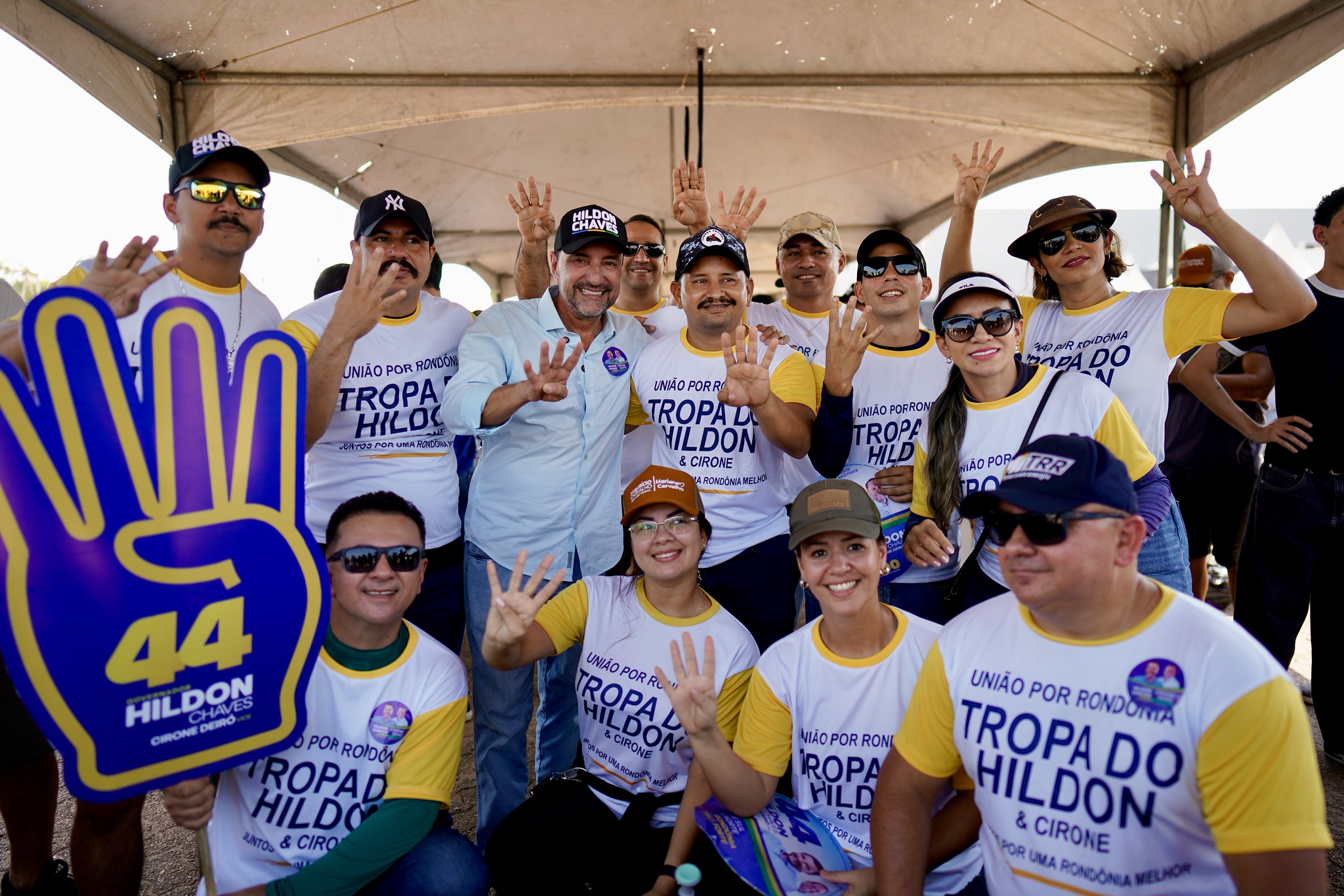 ELEIÇÕES 2026: Hildon Chaves reúne apoiadores e  lança campanha em adesivaço histórico