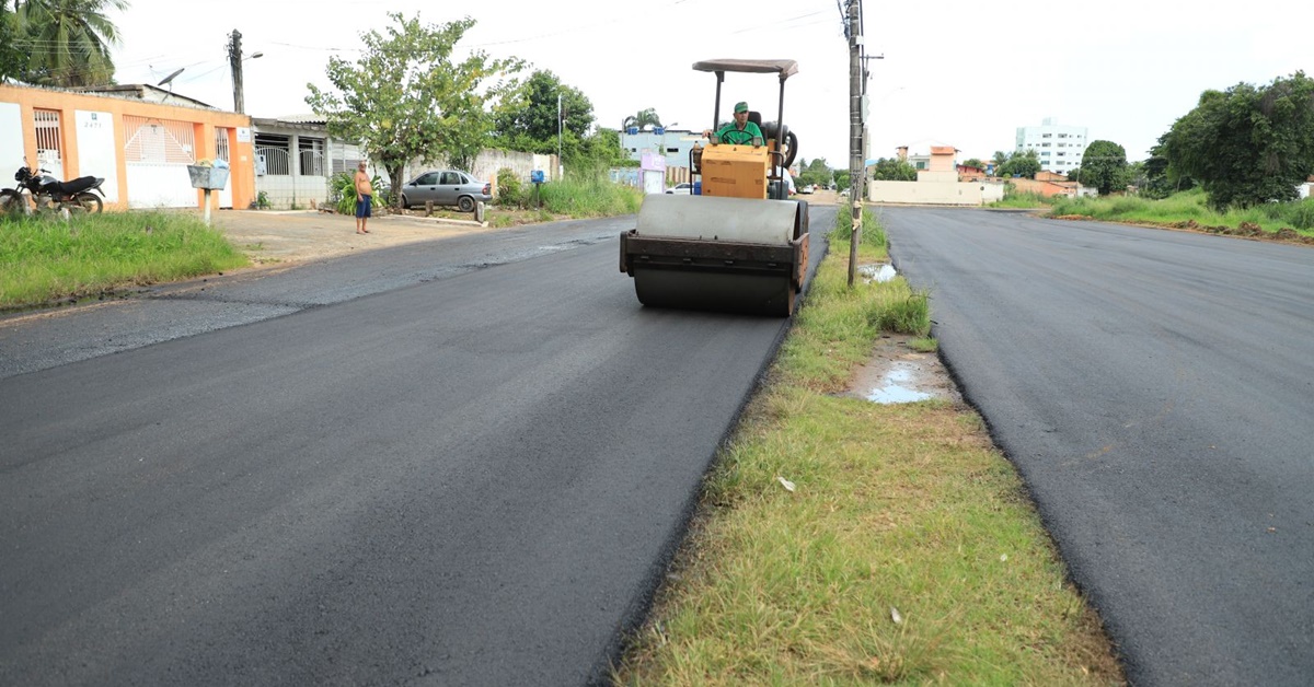 INFRAESTRUTURA: Hildon Chaves acompanha obras de recapeamento em Porto Velho