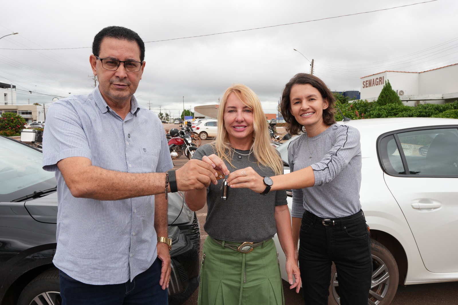 IEDA CHAVES: Deputada confirma recursos para municípios de RO durante agenda oficial 