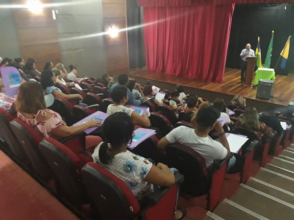 AUTISMO: Semed promove seminário sobre educação inclusiva em Porto Velho