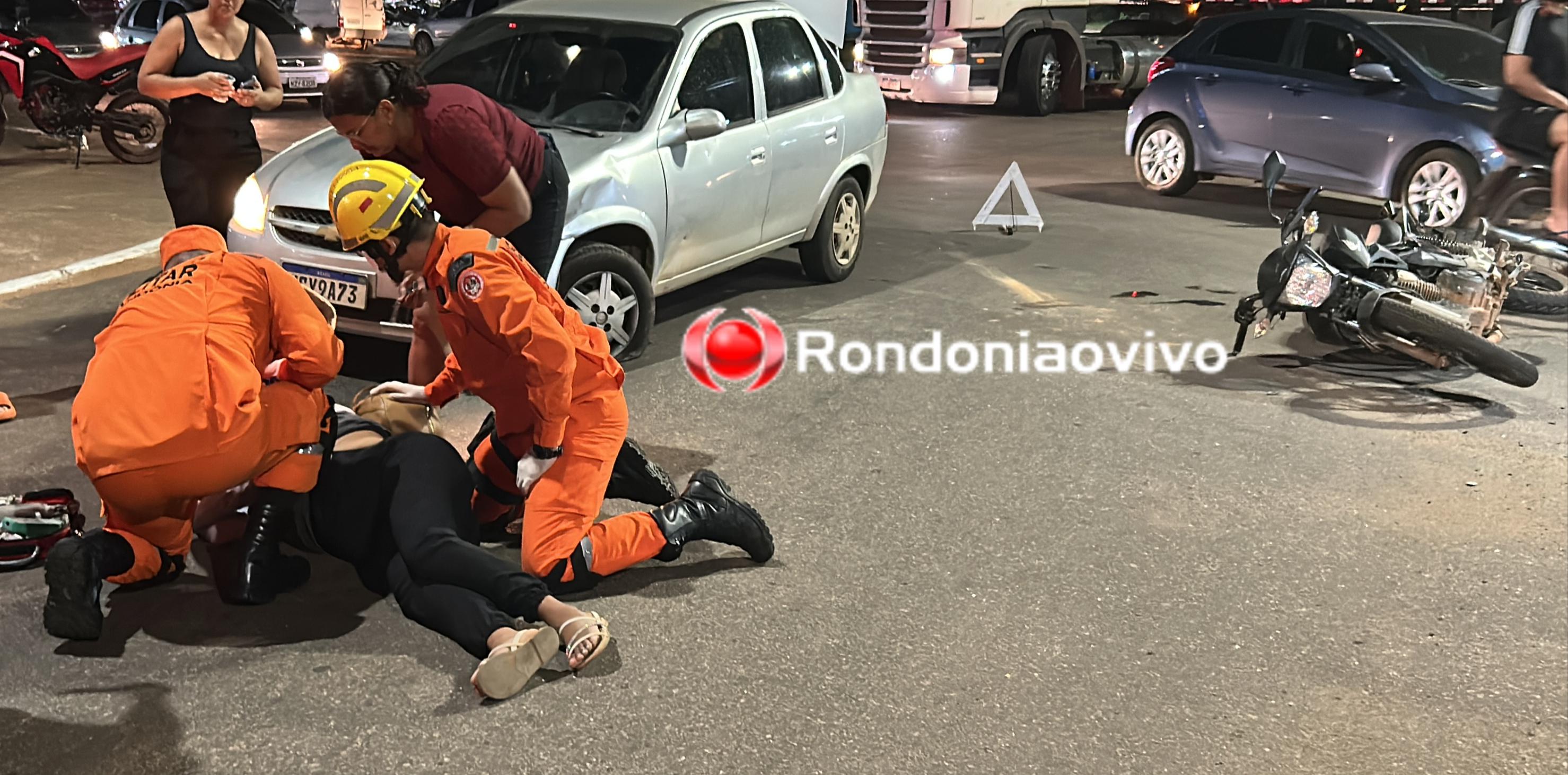 NA ROTATÓRIA: Cabeleireira é vítima de acidente entre moto e carro em frente ao Skate Parque 