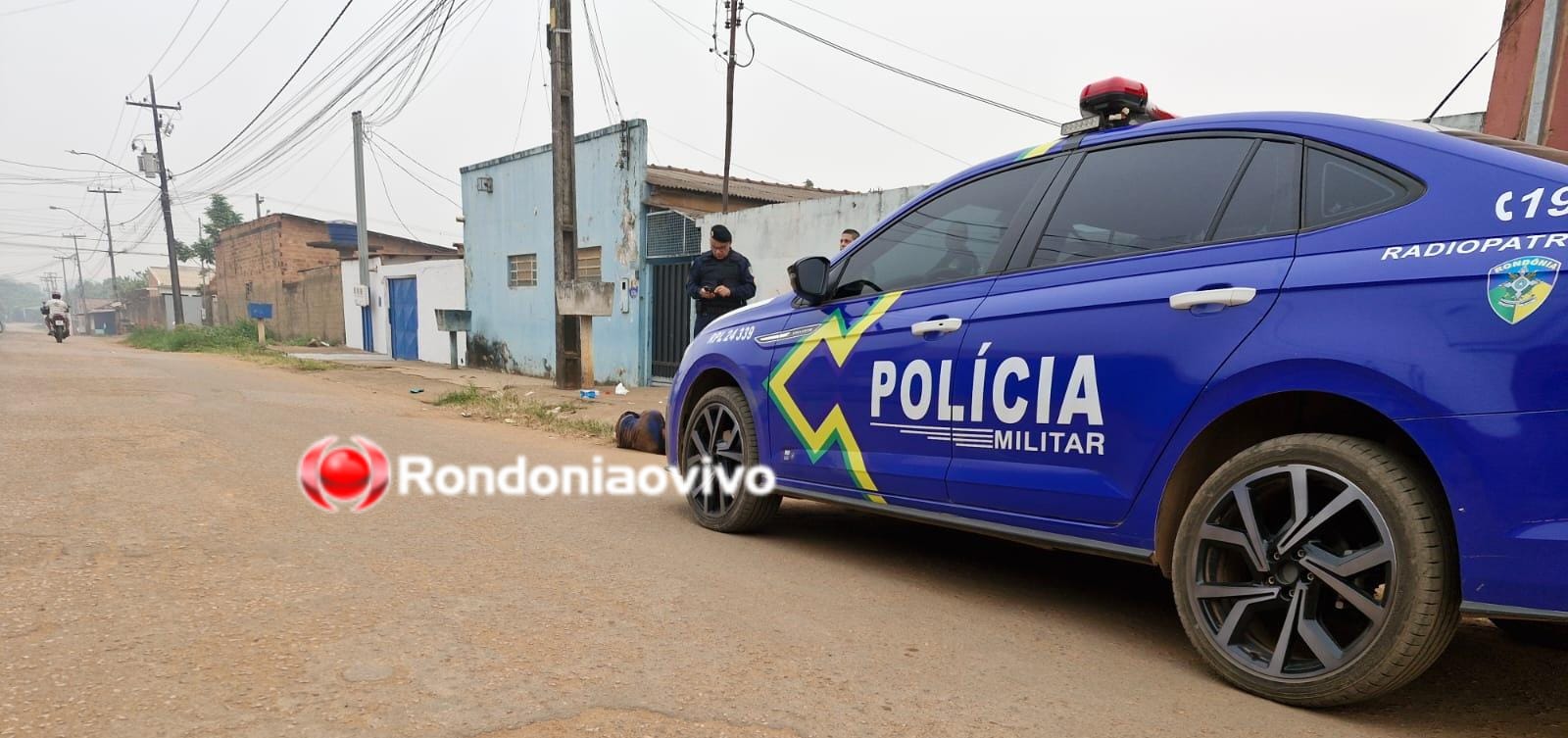 URGENTE: Homem brutalmente agredido é encontrado caído na frente de residência 