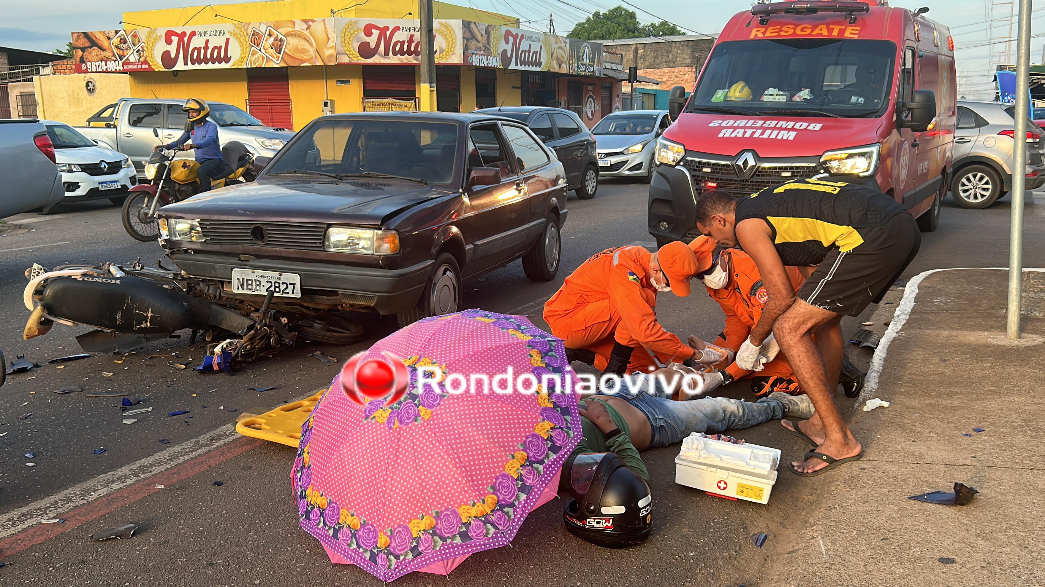 INVADIU: Motociclista fica em estado grave ao ser arrastado por carro