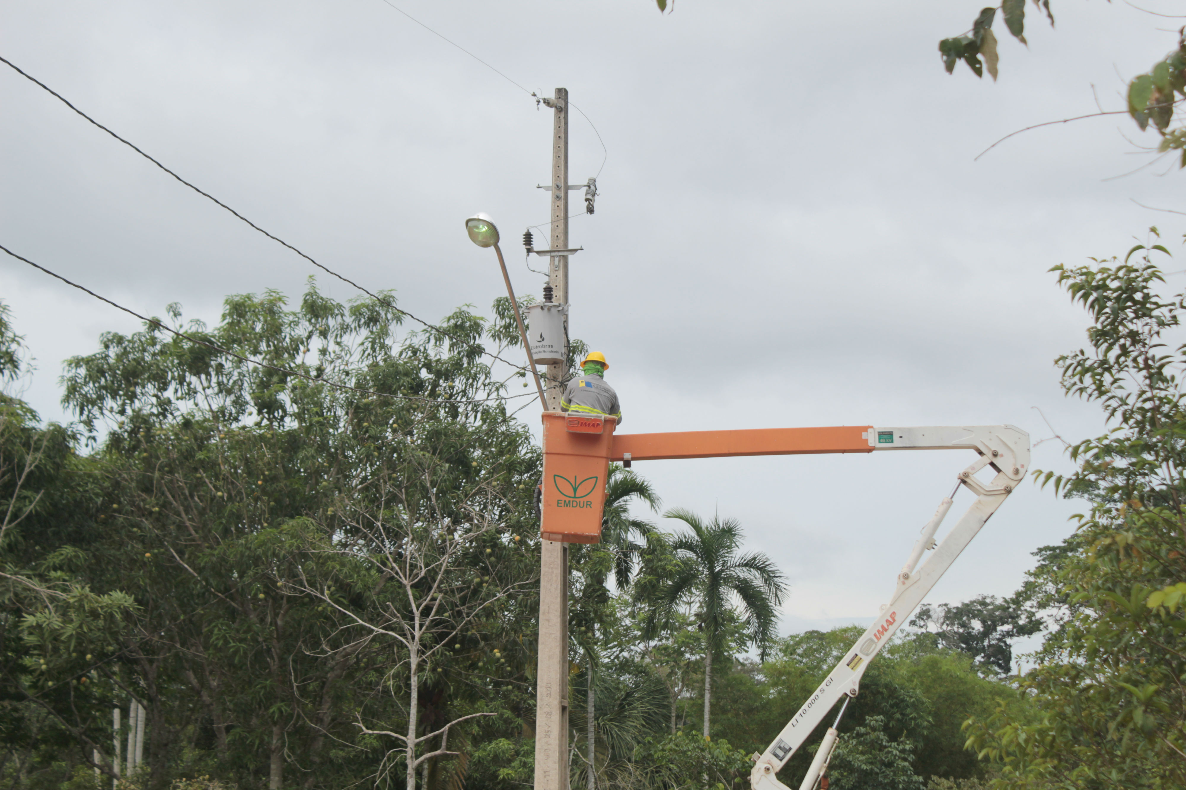 'PROLUZ': Comunidades rurais e campo de futebol recebem iluminação pública