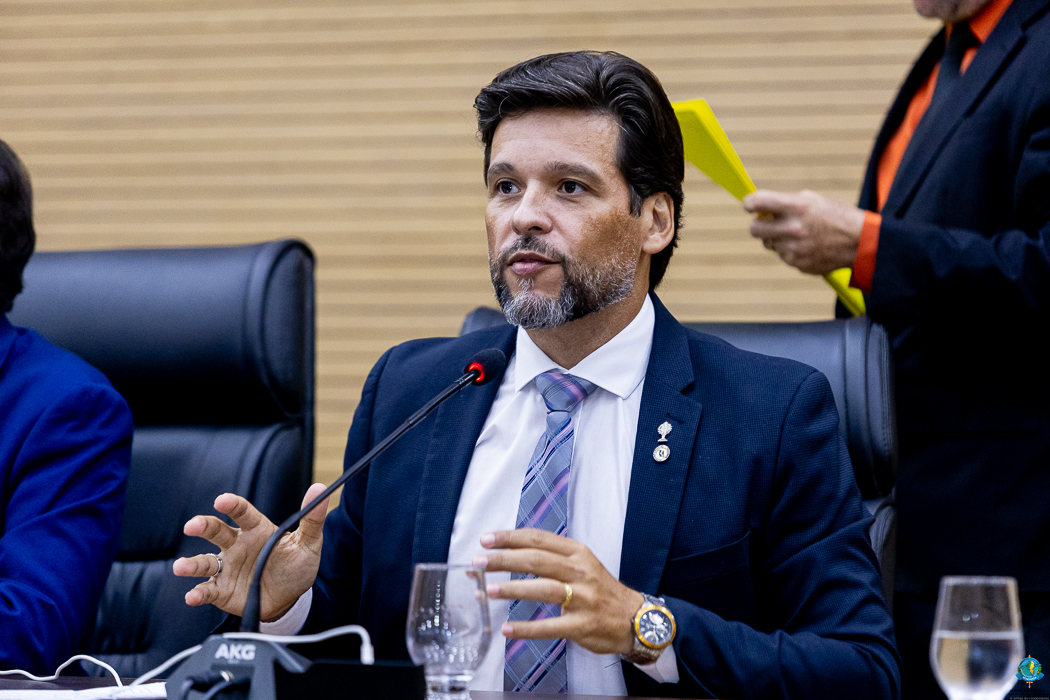 DELEGADO CAMARGO: Deputado repudia fala de Lula e diz que declaração coloca cidadão contra polícia