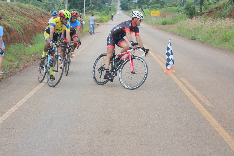 RESULTADO: 8ª Volta Ciclística do Interior contou com a participação de mais de 60 atletas