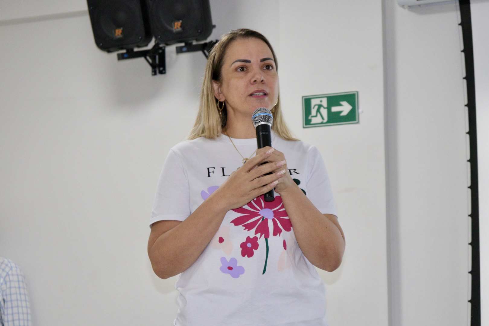 CLAÚDIA DE JESUS: Protocolos de saúde mental são solicitados por deputada no sistema de custódia