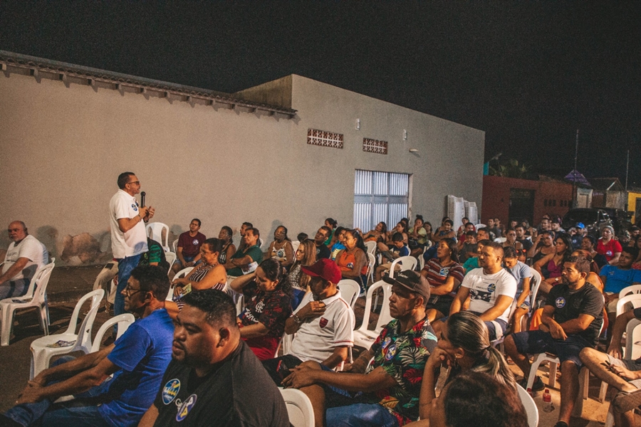 MACÁRIO BARROS: Vereador realiza reunião com moradores da Vila DNIT e recebe apoio massivo