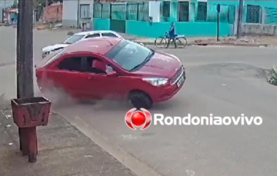 VÍDEO: Motorista disfarça e foge após causar forte colisão entre veículos