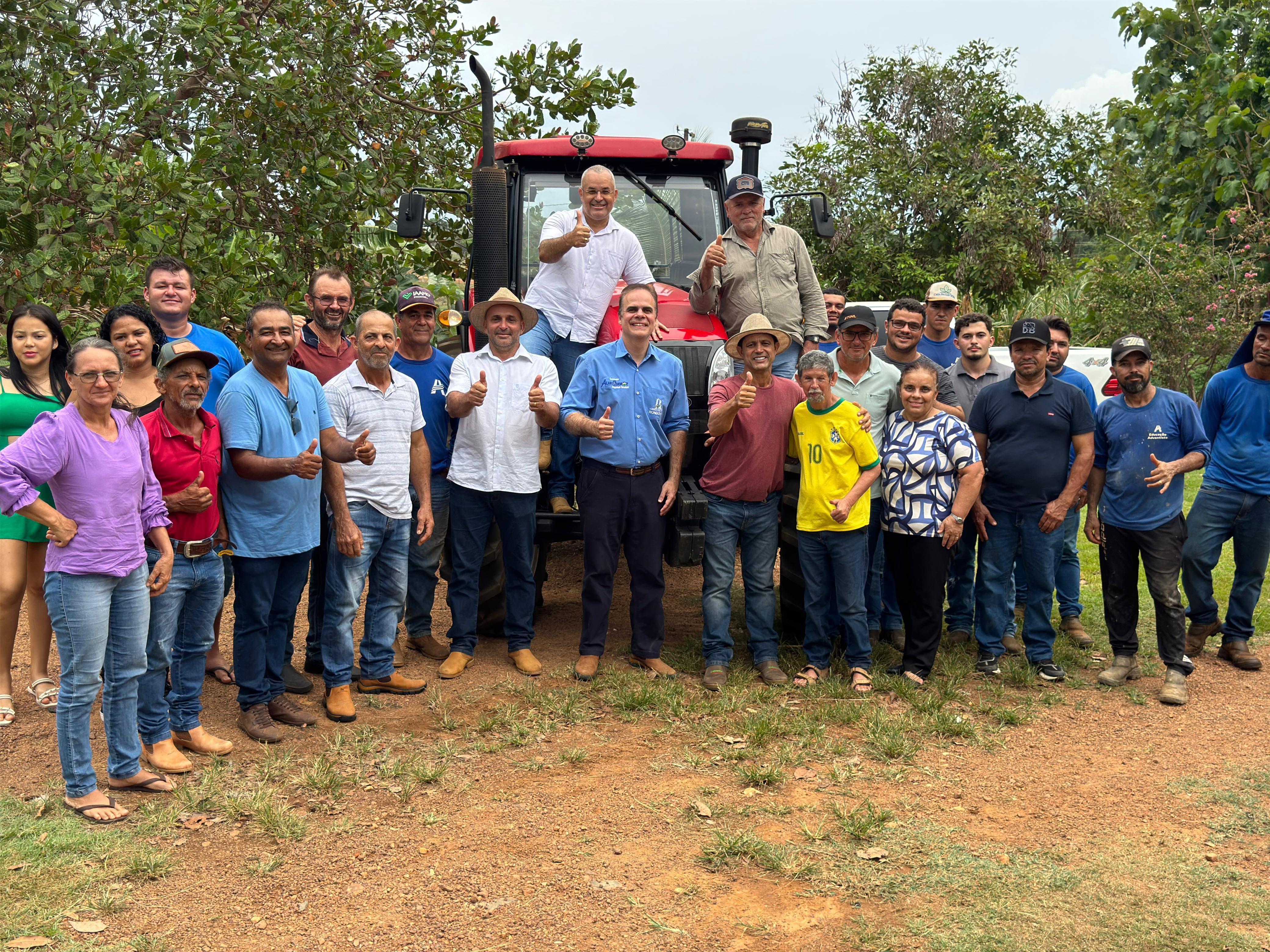 ALAN QUEIROZ: Deputado destina R$ 300 mil para aquisição de trator em Mirante da Serra