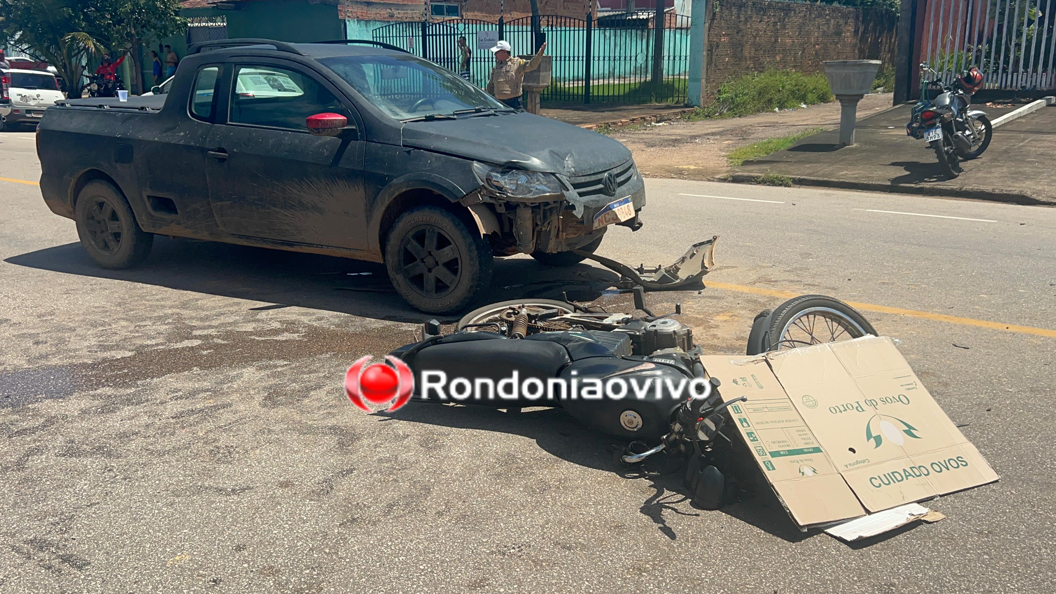 VÍDEO: Motociclista é atropelado e ainda agredido por passageira de carro