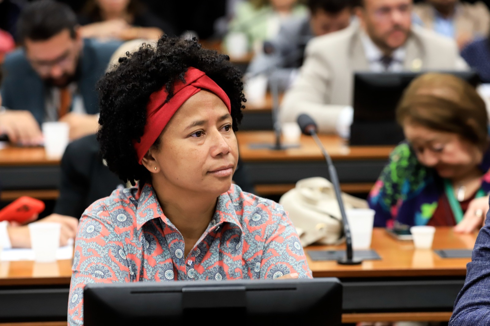 SILVIA CRISTINA: Projeto libera capital estrangeiro em políticas públicas de prevenção ao câncer