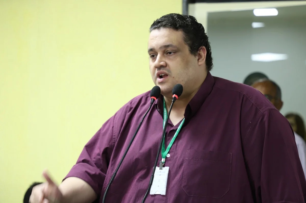 AFASTAMENTO JUDICIAL: Thiago Tezzari retorna à Câmara de Porto Velho enquanto aguarda nova decisão