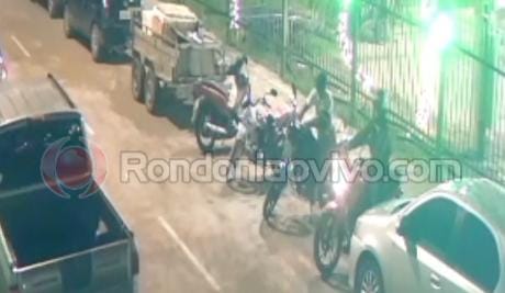 FAÇA DENÚNCIA: Vídeo mostra ladrões de motocicleta em frente ao Parque da Cidade