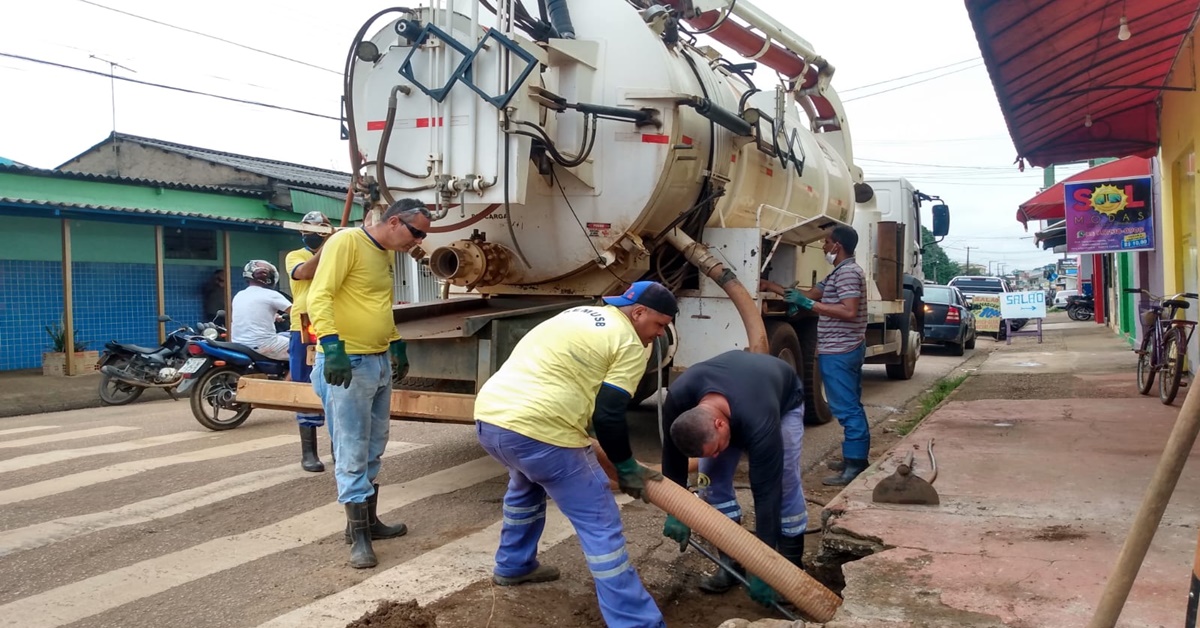 INFRAESTRUTURA: Prefeitura segue com desobstrução de bueiros para evitar alagamentos