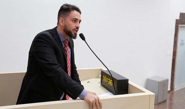 Deputado Léo Moraes comemora Dia do Assistente Social