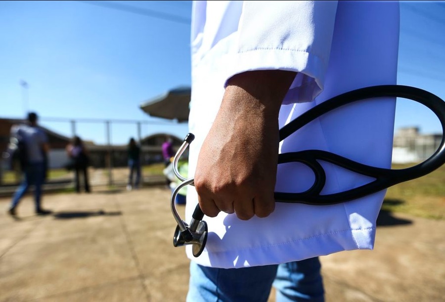 MAIS MÉDICOS: Governo Federal cria incentivos para fixar profissionais de saúde