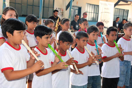 MÚSICA: Teatro Banzeiros terá recital de encerramento da 'Som na Leste' hoje