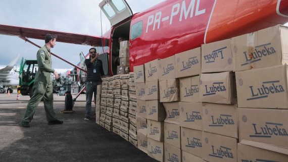 COVID-19: Mais 60 mil máscaras de proteção chegam ao aeroporto de Porto Velho