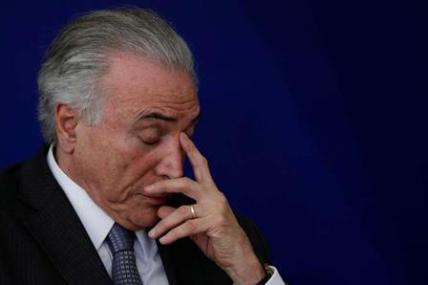 Temer deve anunciar desistência de candidatura nesta terça-feira