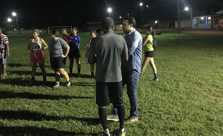 VISTORIA: Márcio Oliveira agradece pela iluminação do campo de futebol do Mariana