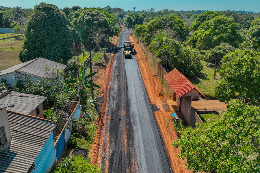 OBRAS: Avenida Décio Bueno está em fase de preparação para recebimento do asfalto