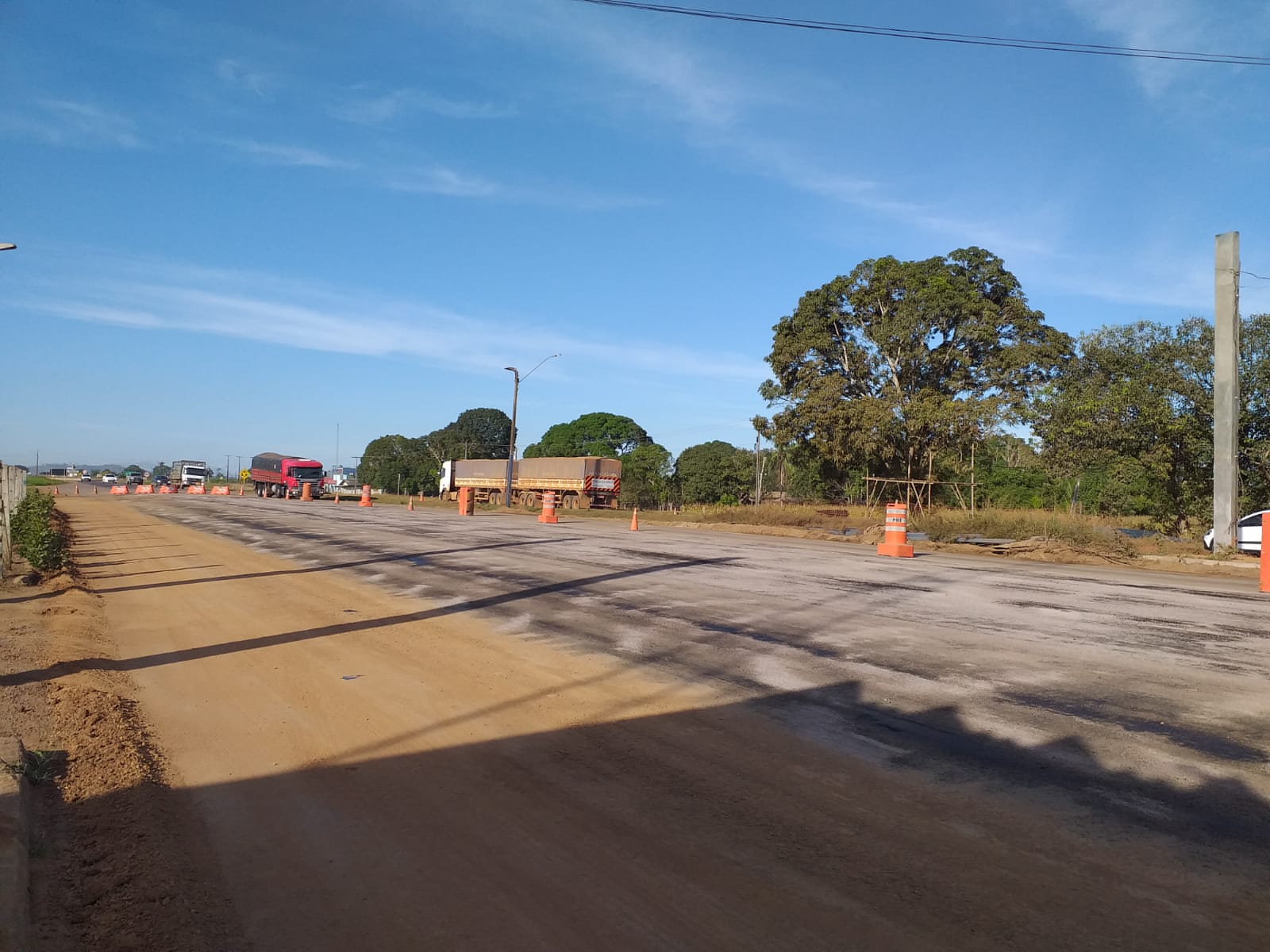 ARIQUEMES: Obras de recuperação da BR-364 são retomadas após interlocução de Confúcio Moura 