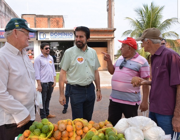 ECONOMIA: Raupp visita feira em Cacoal e destaca apoio a agricultura familiar