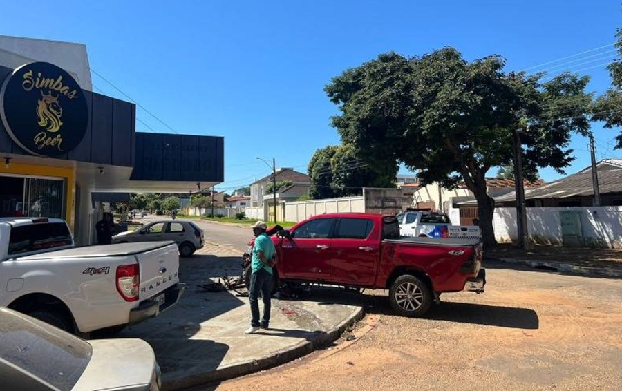 TEST DRIVE: Picapes ficam destruídas após batida na região central de Vilhena 