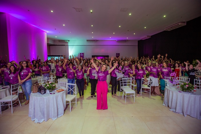 ''FORTALECENDO O FUTURO'': Jaqueline Cassol reúne mais de 400 mulheres em evento realizado em Cacoal