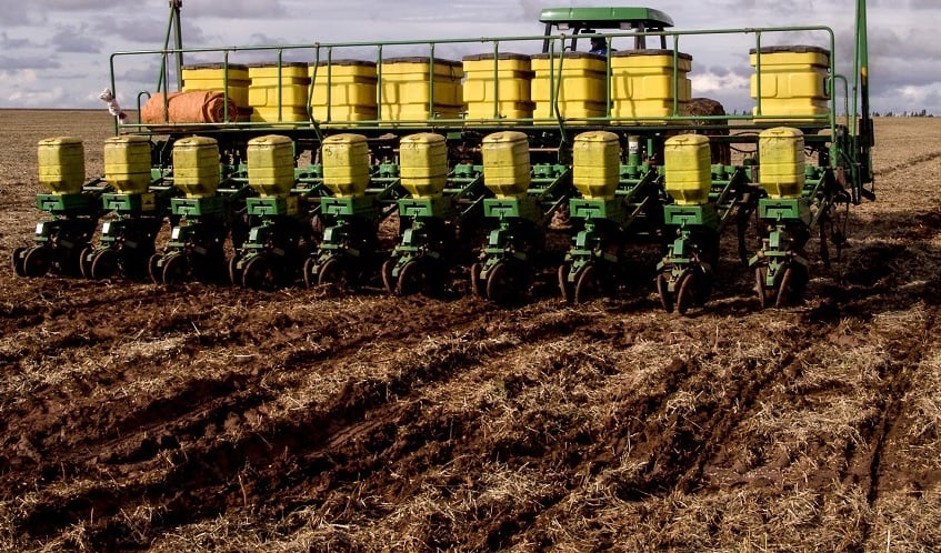 MUDANÇAS CLIMÁTICAS: Chuvas irregulares atrasam fim do plantio da soja em Rondônia