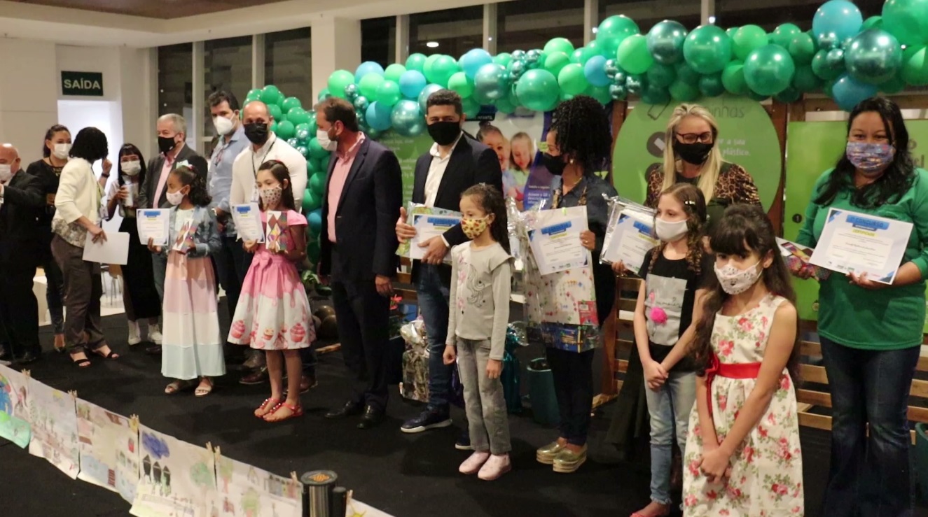 EDUCAÇÃO: Alunos do ensino fundamental recebem premiação realizada no Porto Velho Shopping do 1º Concurso de Desenho Infantil 