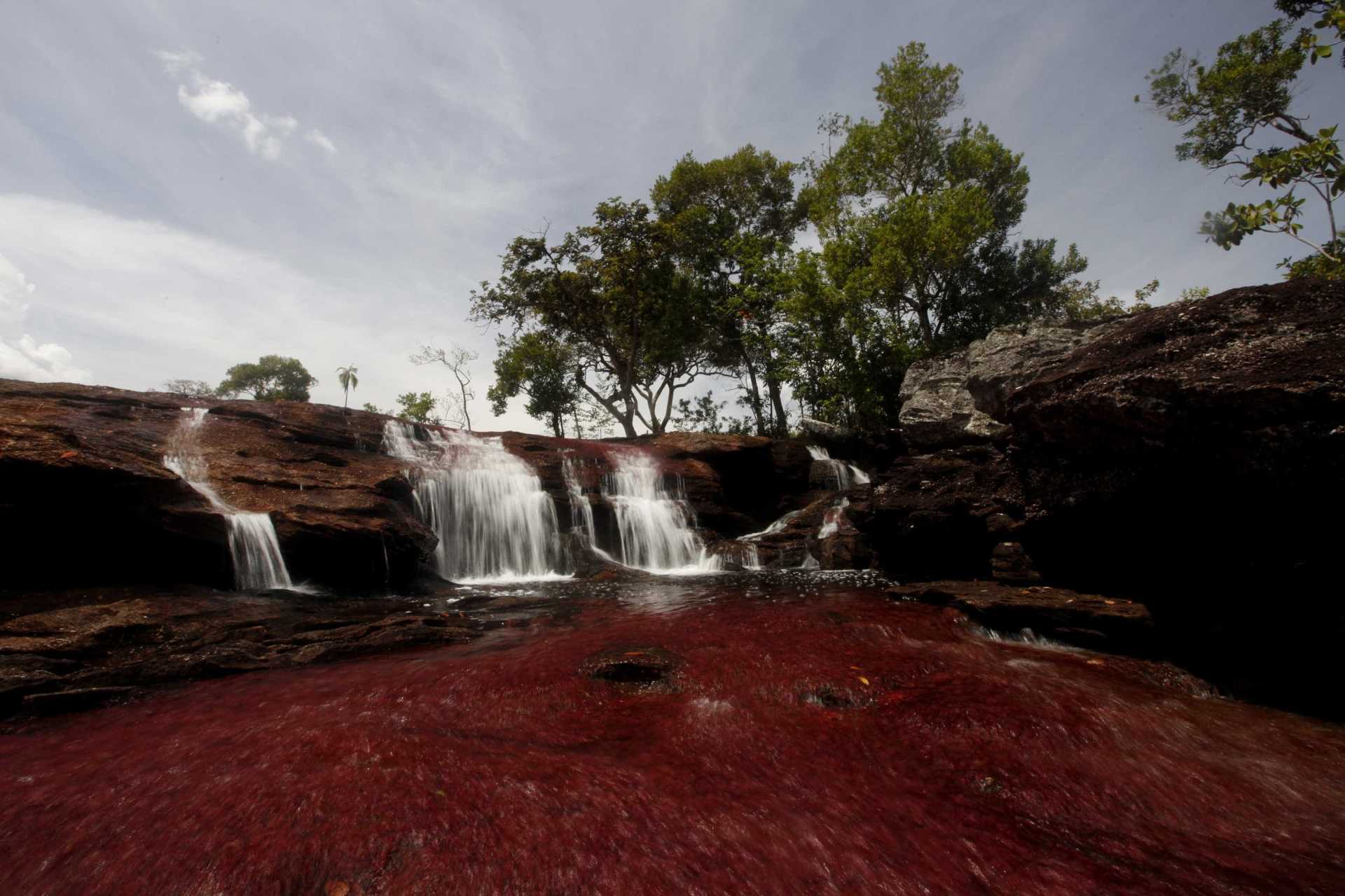 TURISMO: O rio mais bonito do mundo fica na Colômbia