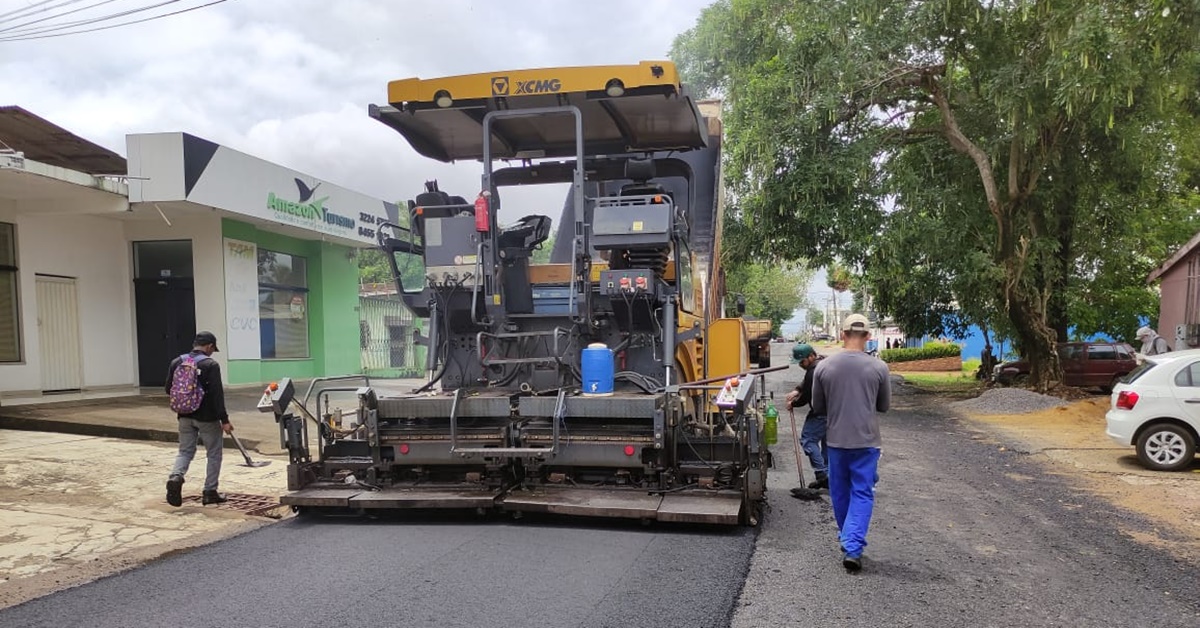 REGIÃO CENTRAL: Rua Getúlio Vargas recebe obras de recapeamento na capital