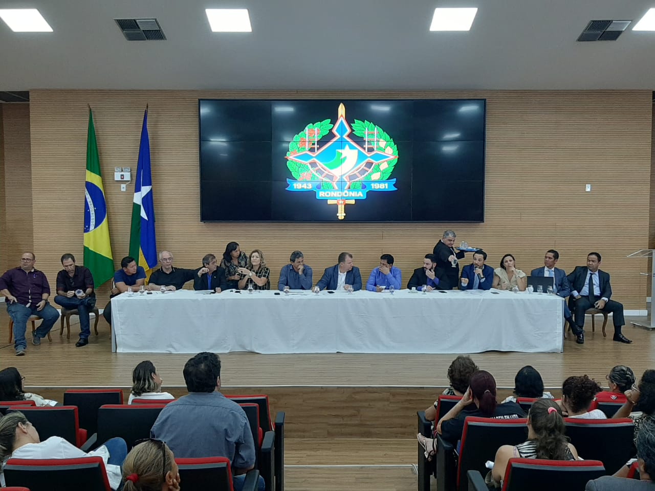 SIMERO: Termina prazo e Governo do Estado não apresenta proposta de PCCR aos servidores da saúde