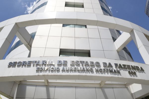 CHANCE: Concurso para auditor fiscal oferece salário de R$ 12,4 mil