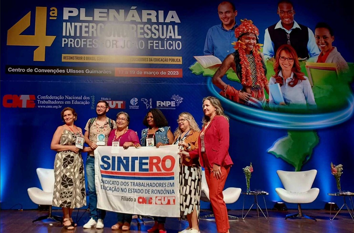 REUNIÃO: Sintero participa da 4ª Plenária Intercongressual da CNTE 