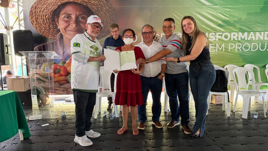CLÁUDIA DE JESUS: Deputada participa de entrega de títulos do Incra para reforma agrária em RO